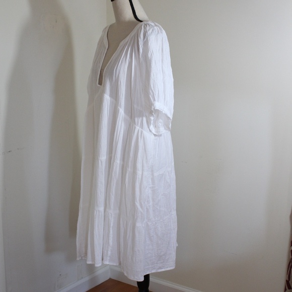 Universal Thread, White short sleeve Notched  V neckline Midi Dress - Picture 2 of 9